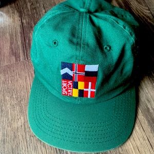 10.Deep Victory Sport green hat